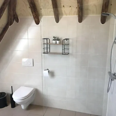 בית נופש Converted Farmhouse In Rural Location *