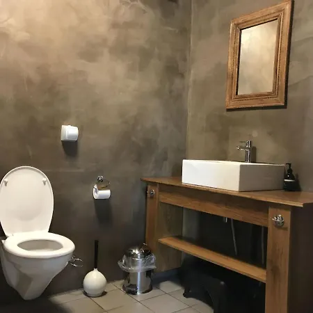 Converted Farmhouse In Rural Location קלאנטסהוך